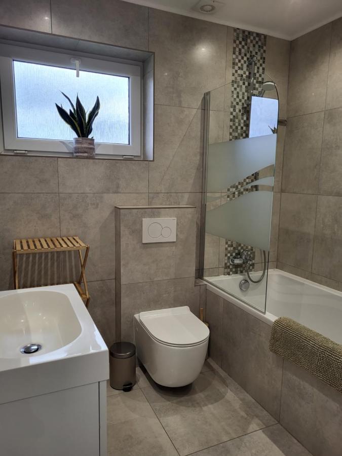 בריסל Villa Bed & Garden מראה חיצוני תמונה
